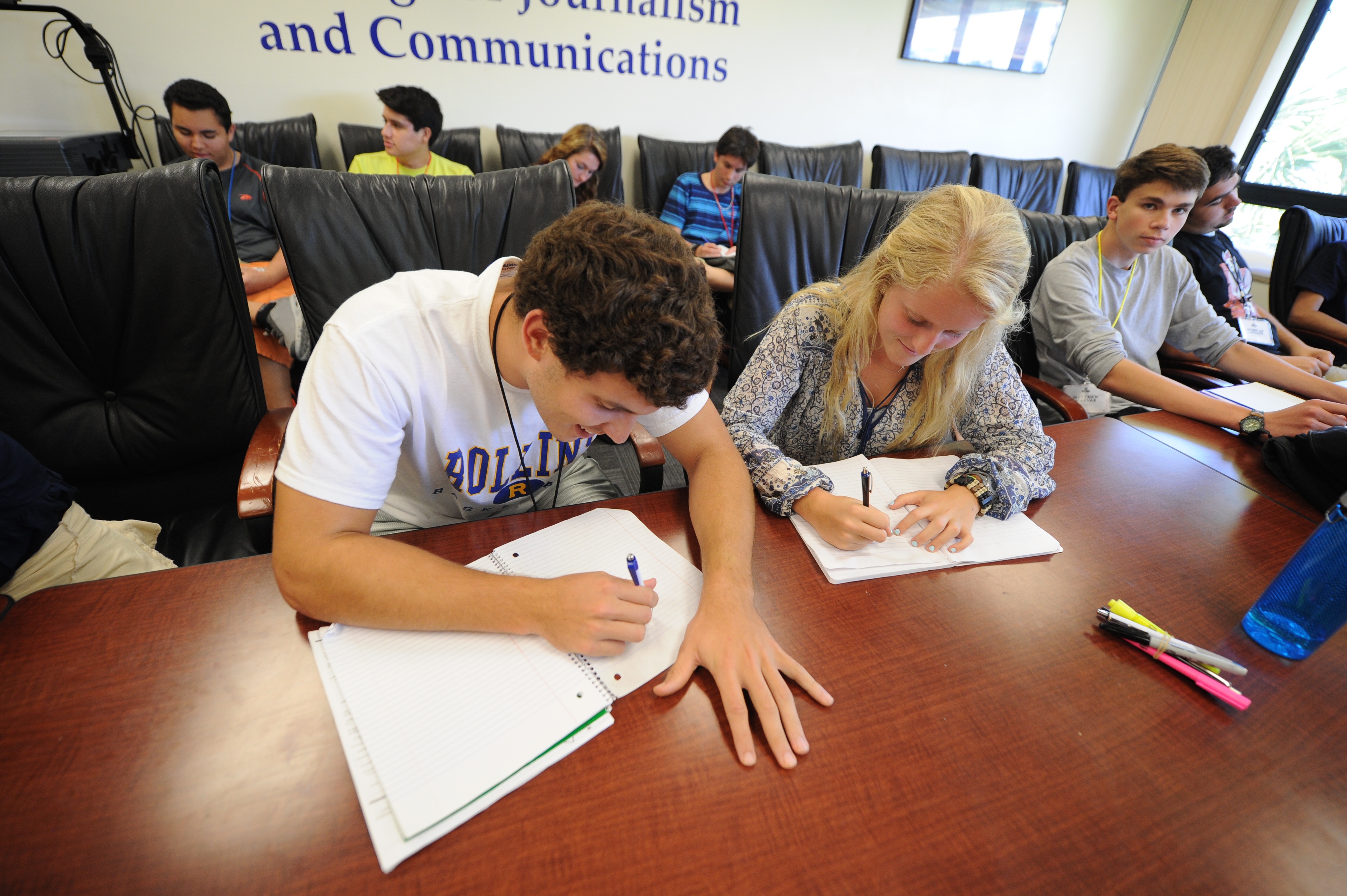 SJI_StudentsWorking