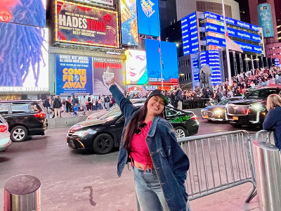 Melissa Rodriguez, ADV ‘23, takes in the views of Times Square.